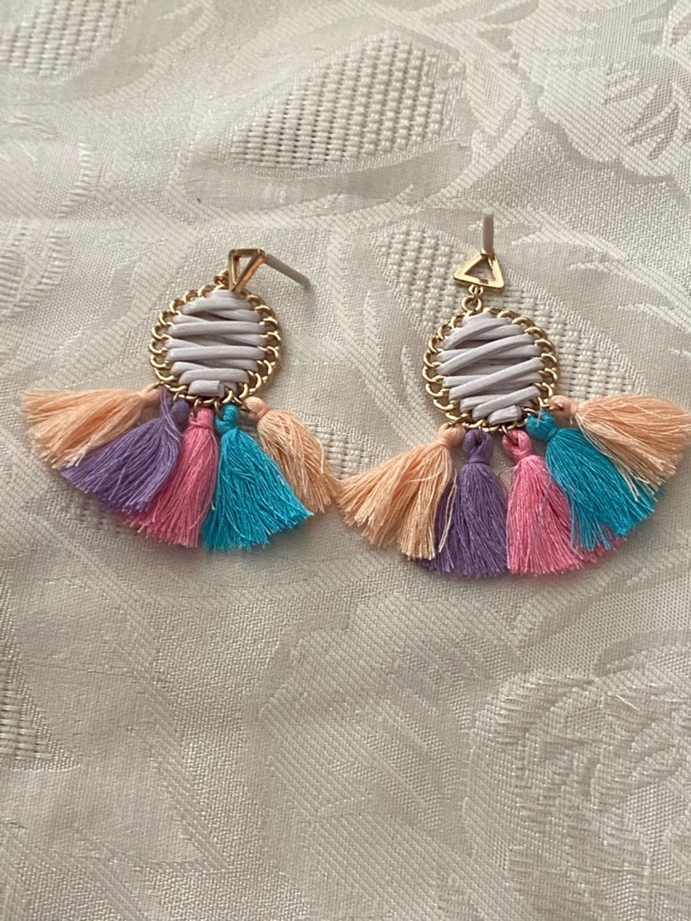 Pierced Dangle Tassel Earrings Boho 3” Long Bright Pastel Festival  New No Backs